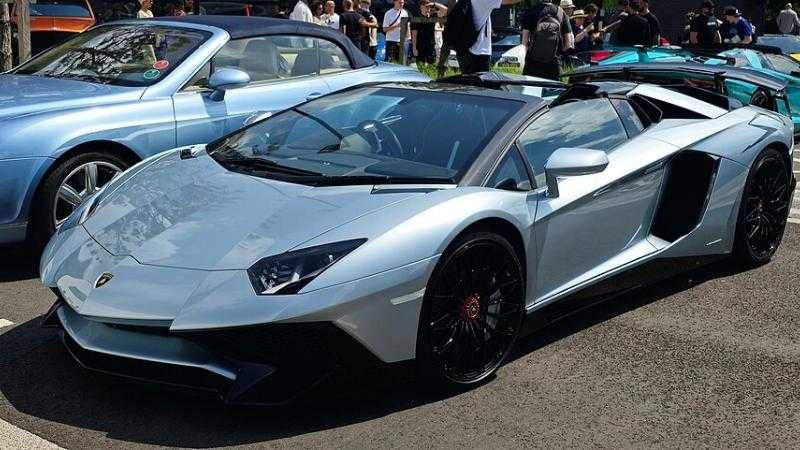 Lamborghini Aventador LP 750-4 SV Roadster