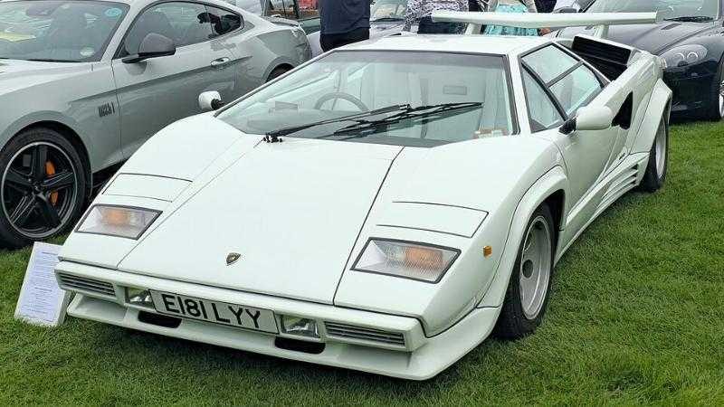 Lamborghini Countach 5000 Quattrovalvole
