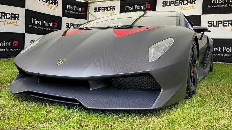 Lamborghini Sesto Elemento